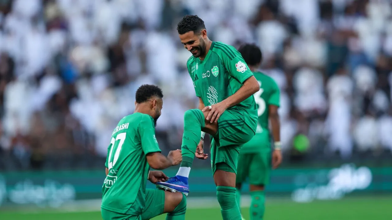 موعد القمة الرمضانية.. انطلاق مواجهة الأهلي والنجمة بمنافسات دوري روشن السعودي